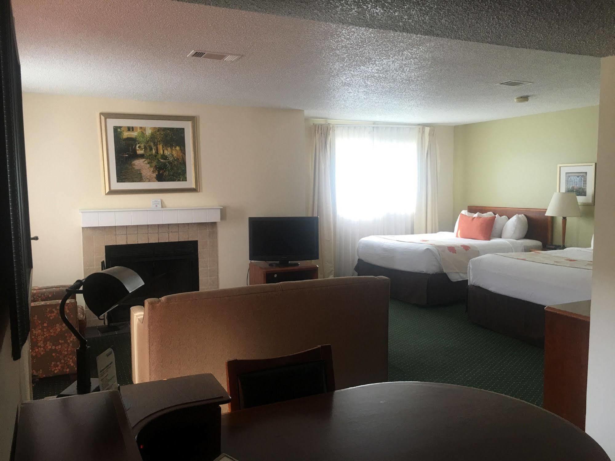 Fairbridge Inn & Suites - Akron Copley Township - West ภายนอก รูปภาพ